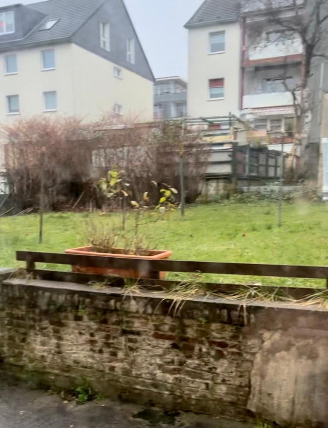 Tunnel Apartment - Nordbahntrasse, Kontaktloser Self-Check-In, Netflix Wuppertal Buitenkant foto