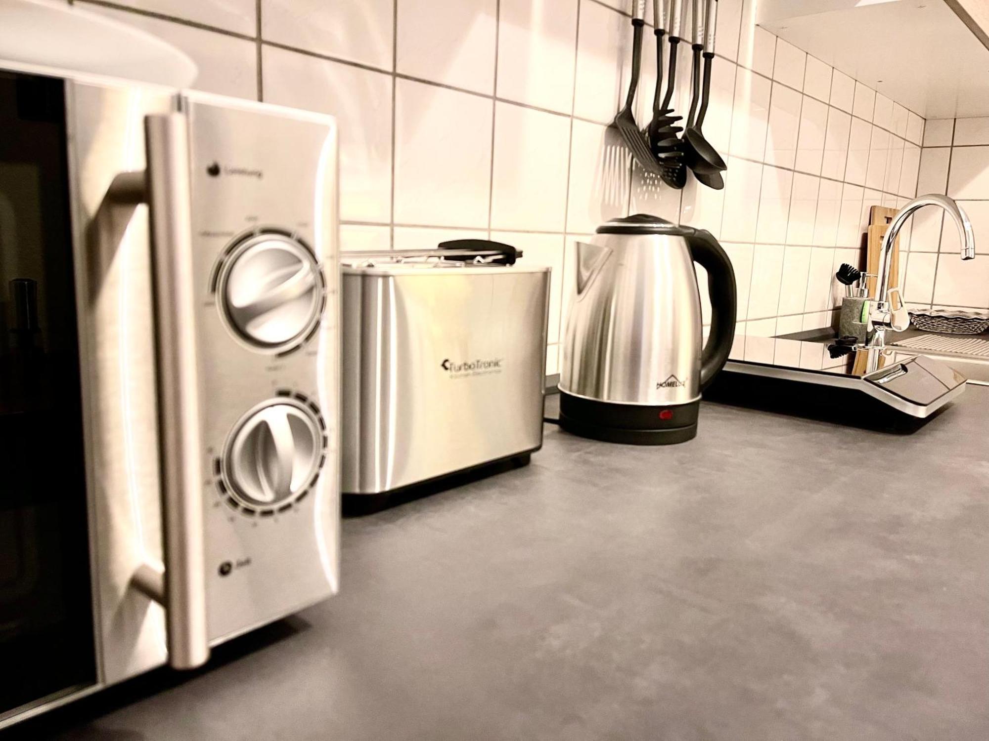 Tunnel Apartment - Nordbahntrasse, Kontaktloser Self-Check-In, Netflix Wuppertal Buitenkant foto