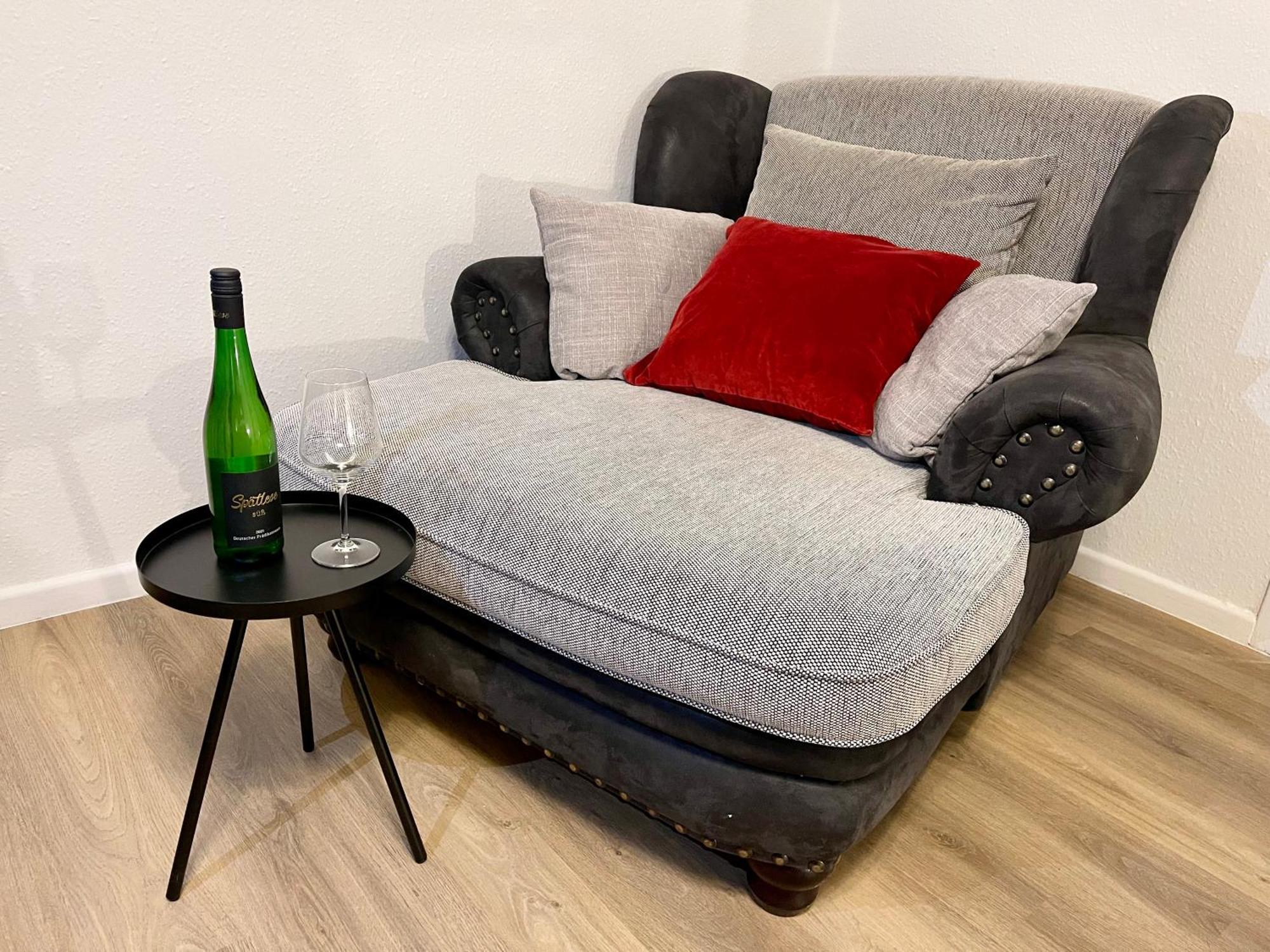Tunnel Apartment - Nordbahntrasse, Kontaktloser Self-Check-In, Netflix Wuppertal Buitenkant foto